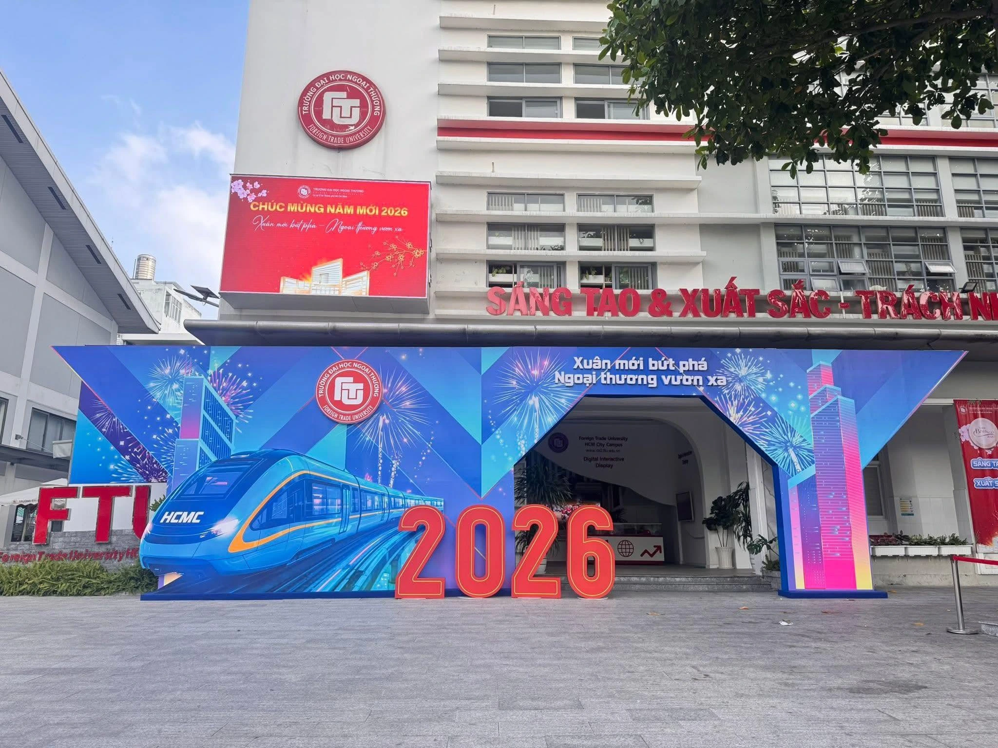 Khuôn viên Đại học Ngoại thương Cơ sở II TP.HCM