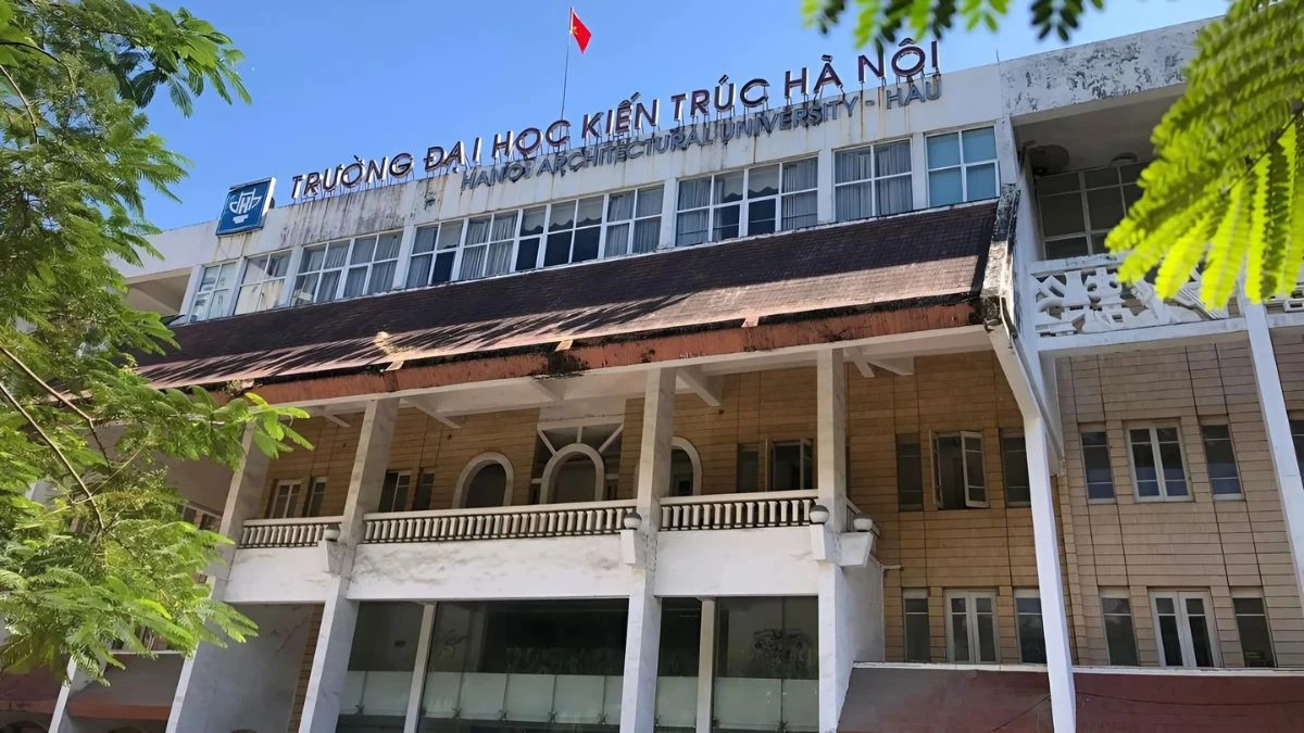 Khuôn viên Đại học Kiến trúc Hà Nội