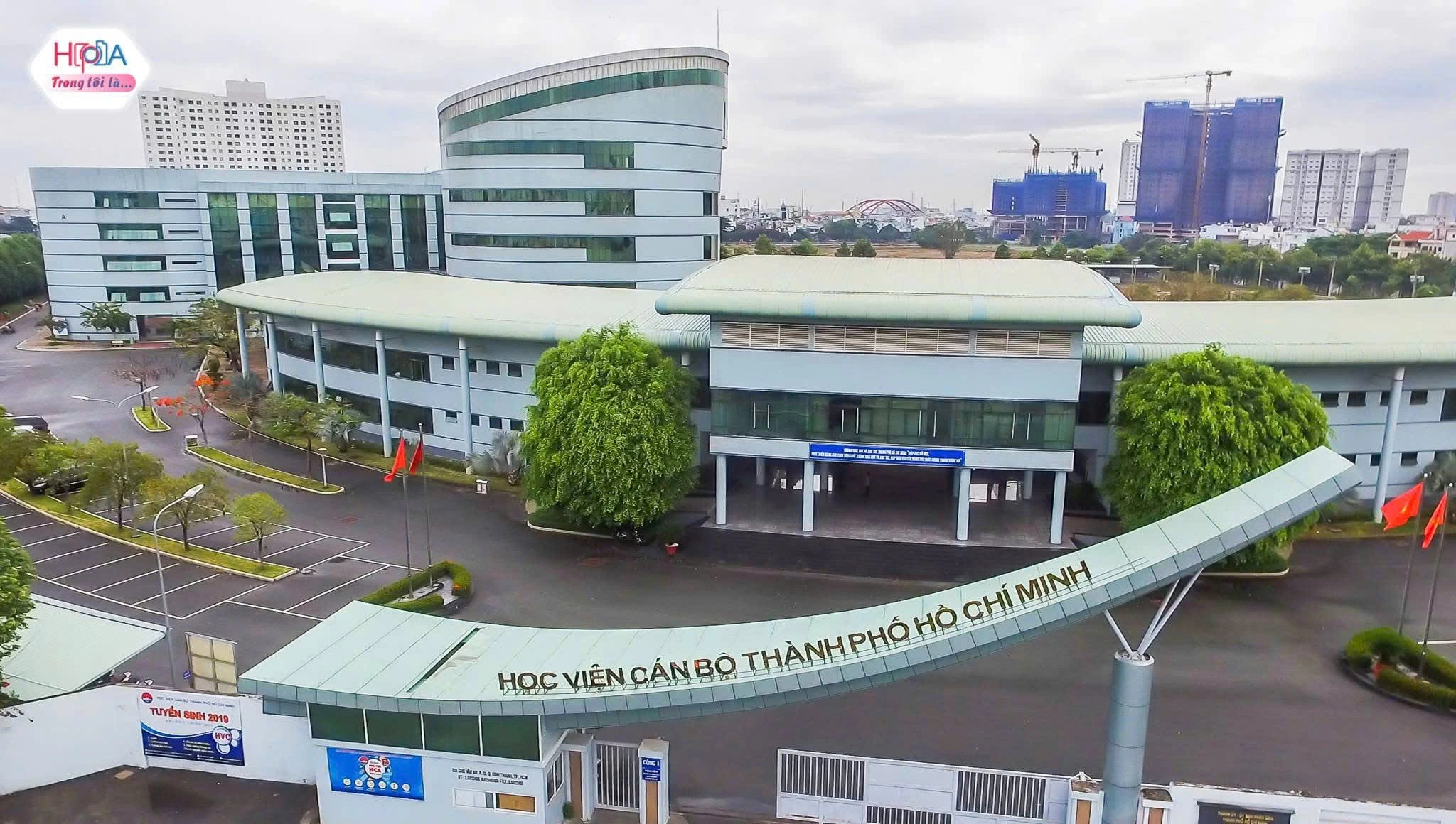 Khuôn viên Học viện Cán bộ TP.HCM