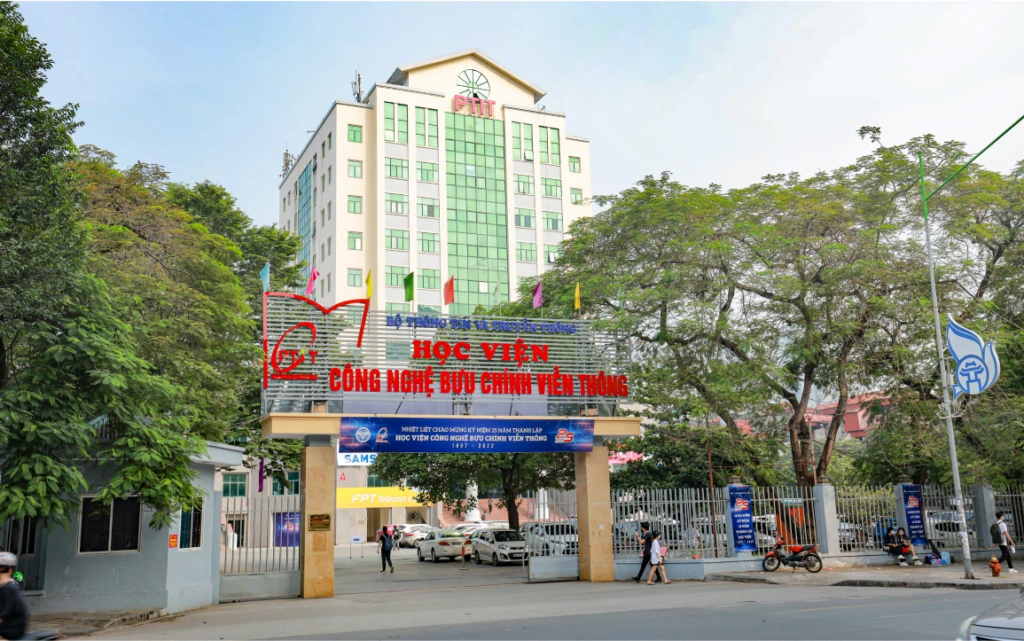 Khuôn viên Học viện Công nghệ Bưu chính Viễn thông