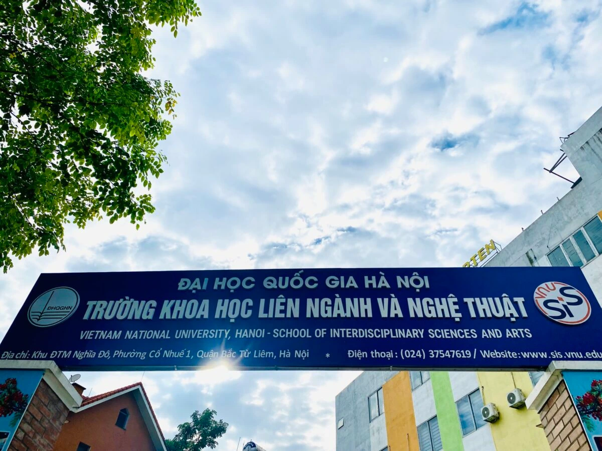 Khuôn viên Trường Khoa học liên ngành và Nghệ thuật ĐHQGHN
